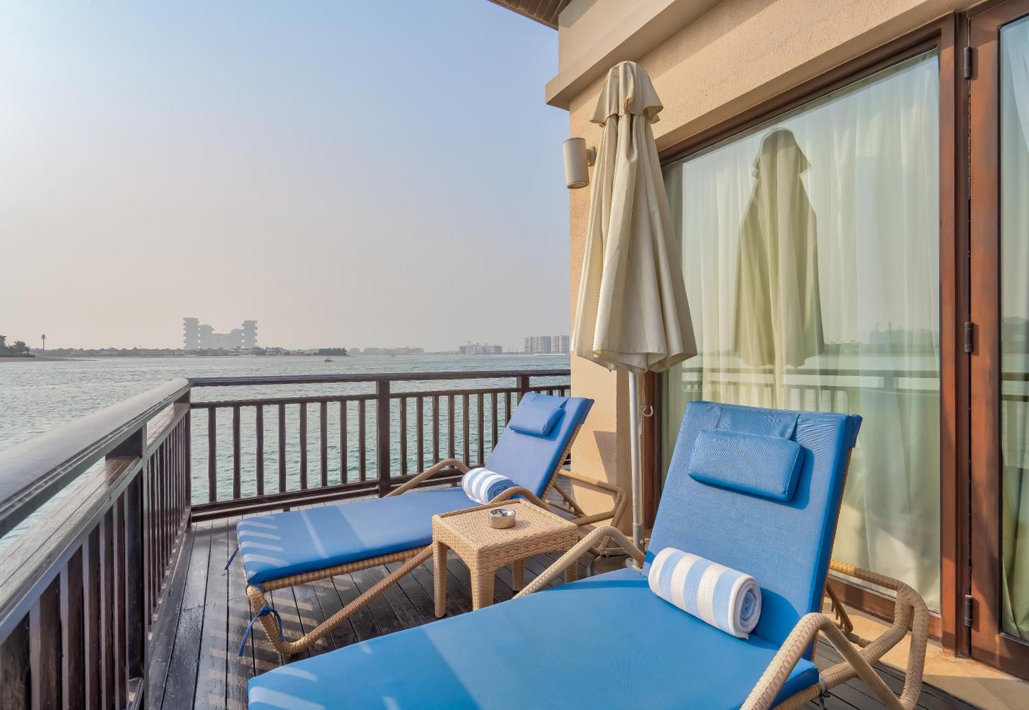 Anantara The Palm Dubai Resort Exterior photo