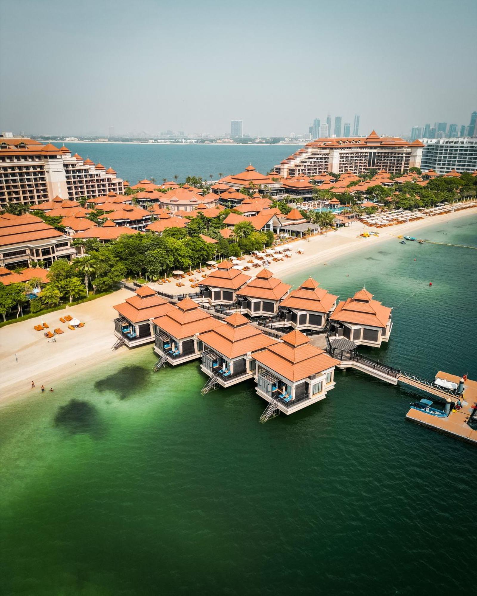 Anantara The Palm Dubai Resort Exterior photo